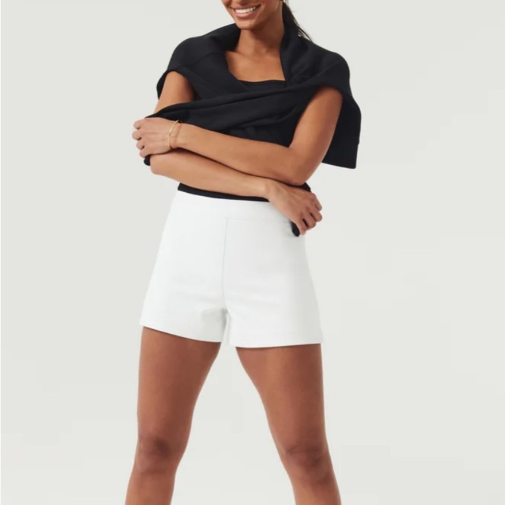 Spanx women’s shorts size L new with tags